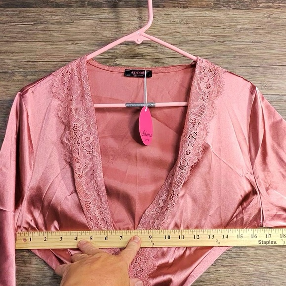 Adome Luxurious Pink Coral Satin Lace Robe - Picture 12 of 14